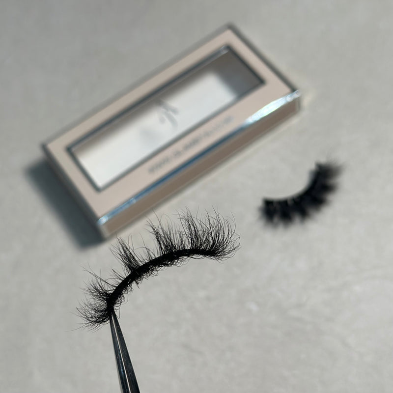 STRIP LASH - AJ03